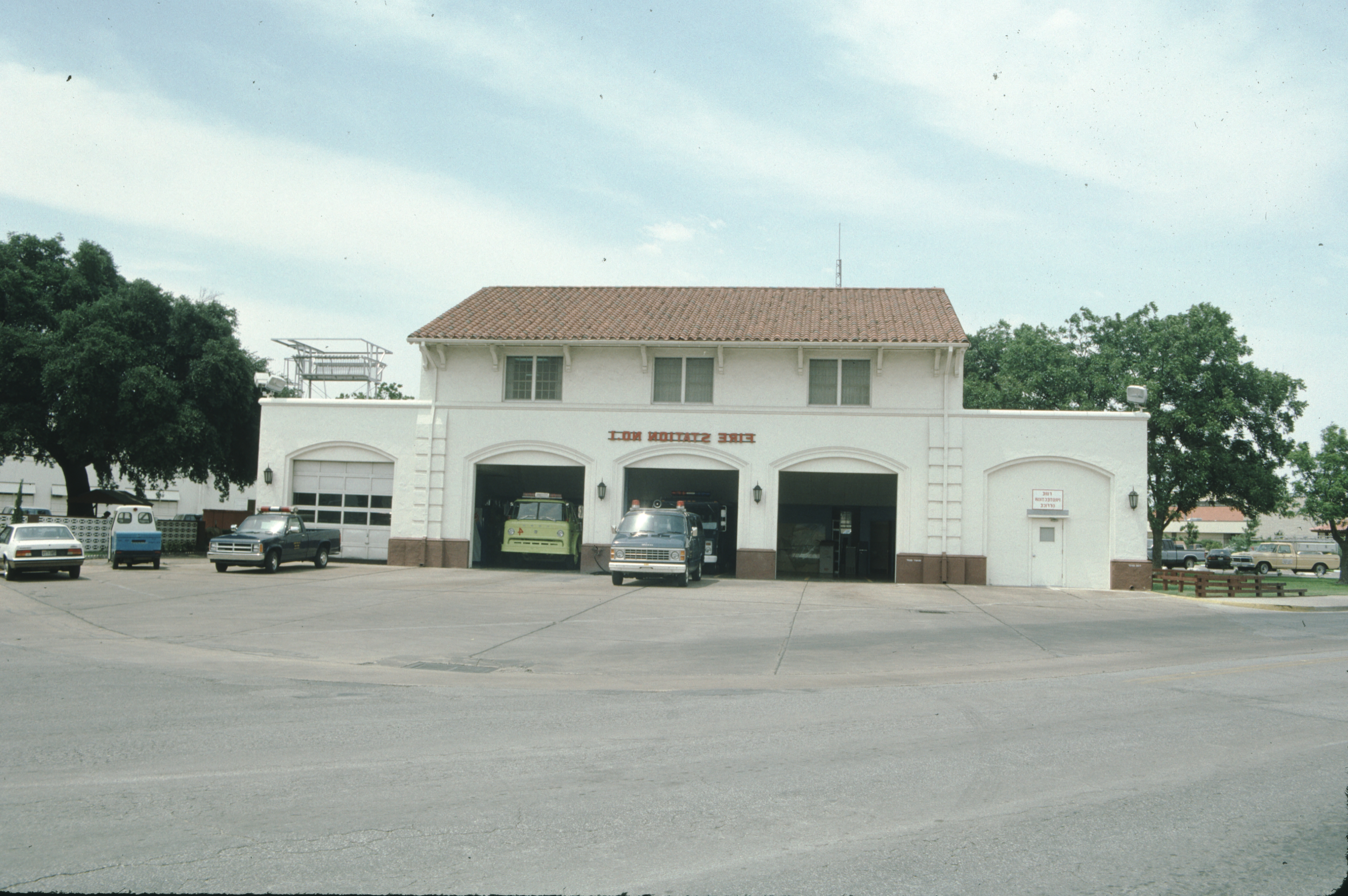 Kelly AFB - Bungalow Colony
                        