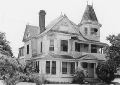 Strickland-Sawyer House
                        